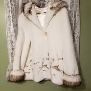 Elegant White Faux Fur Coat with Reindeer Design